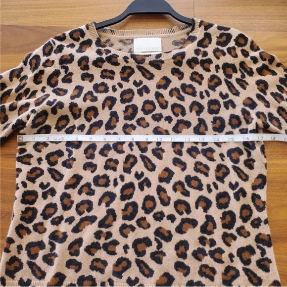 Cynthia Rowley Cashmere Animal Print Button Up Cardigan Long Sleeve Sz S Neutral - Picture 5 of 7